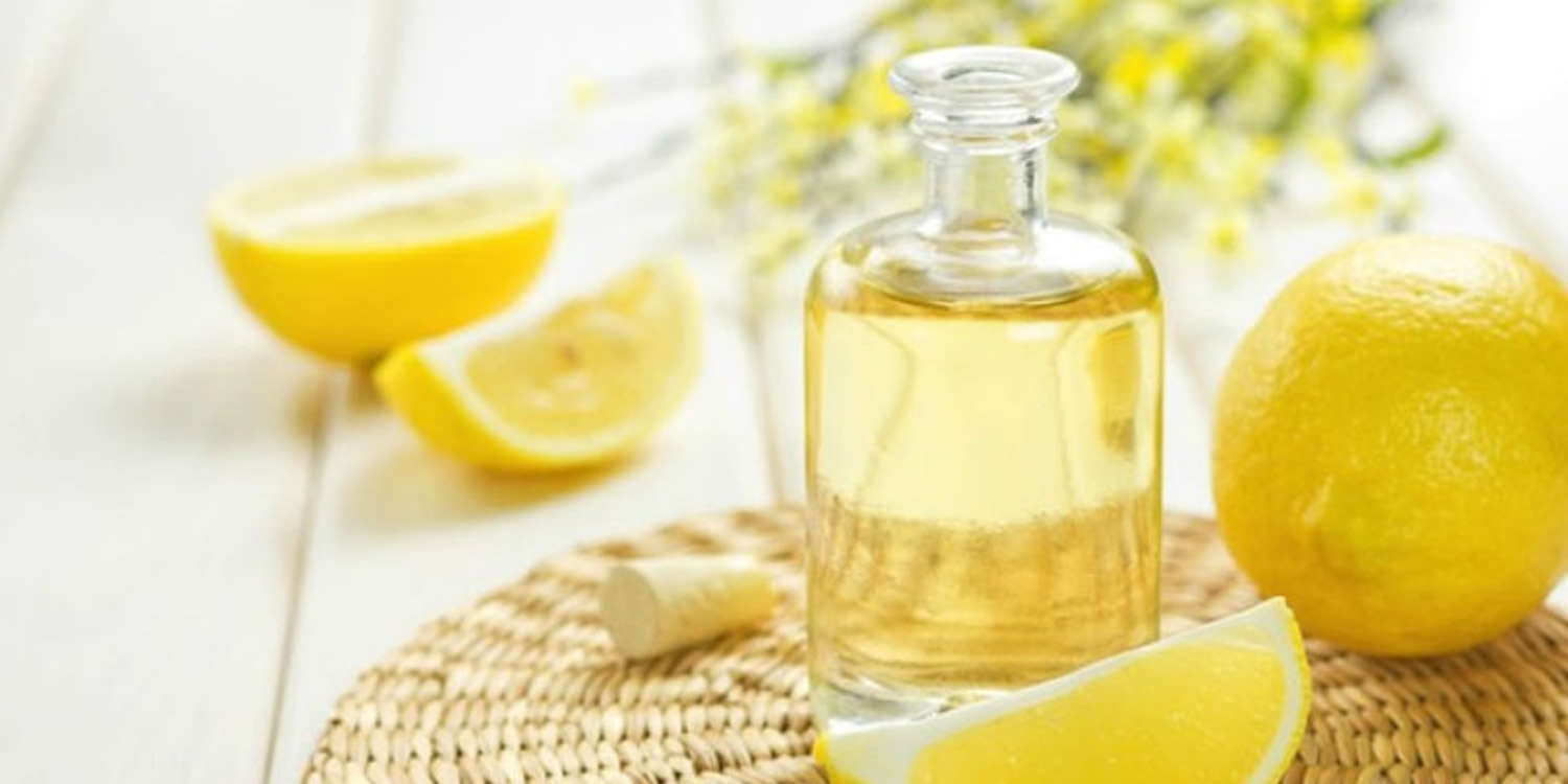 Lemon Oil - Lemon Essential Oil Uses & Potential Phototoxicity