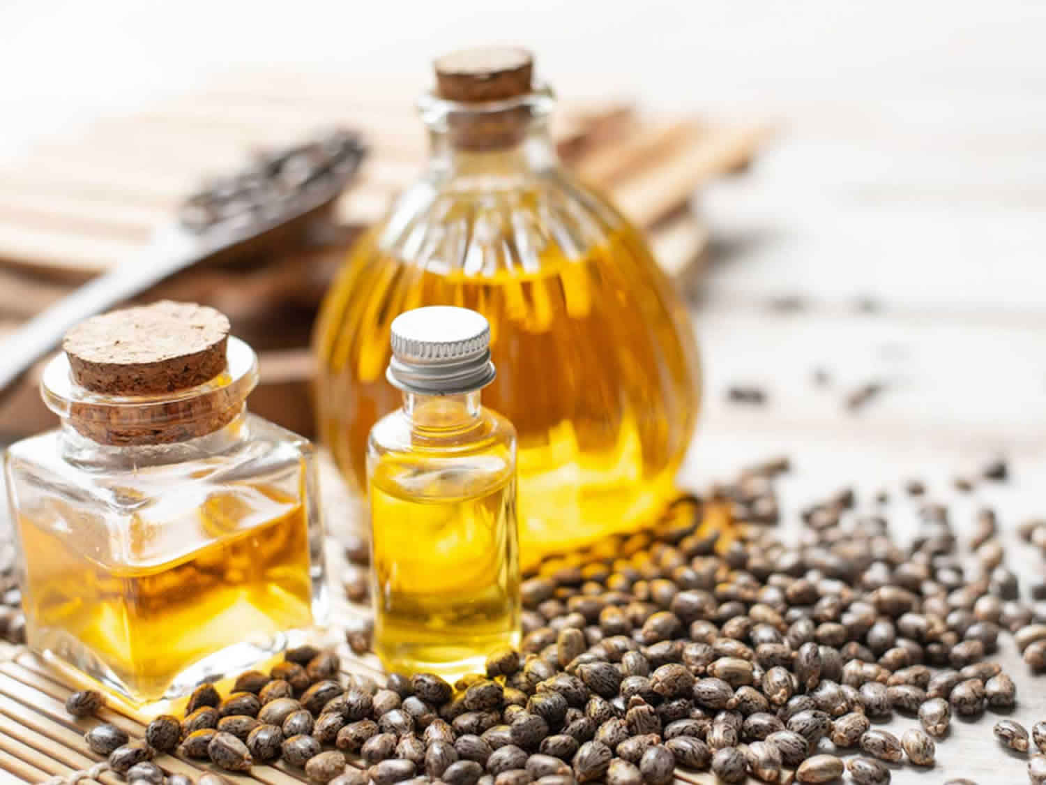 Castor oil, uses, production, safety & side effects